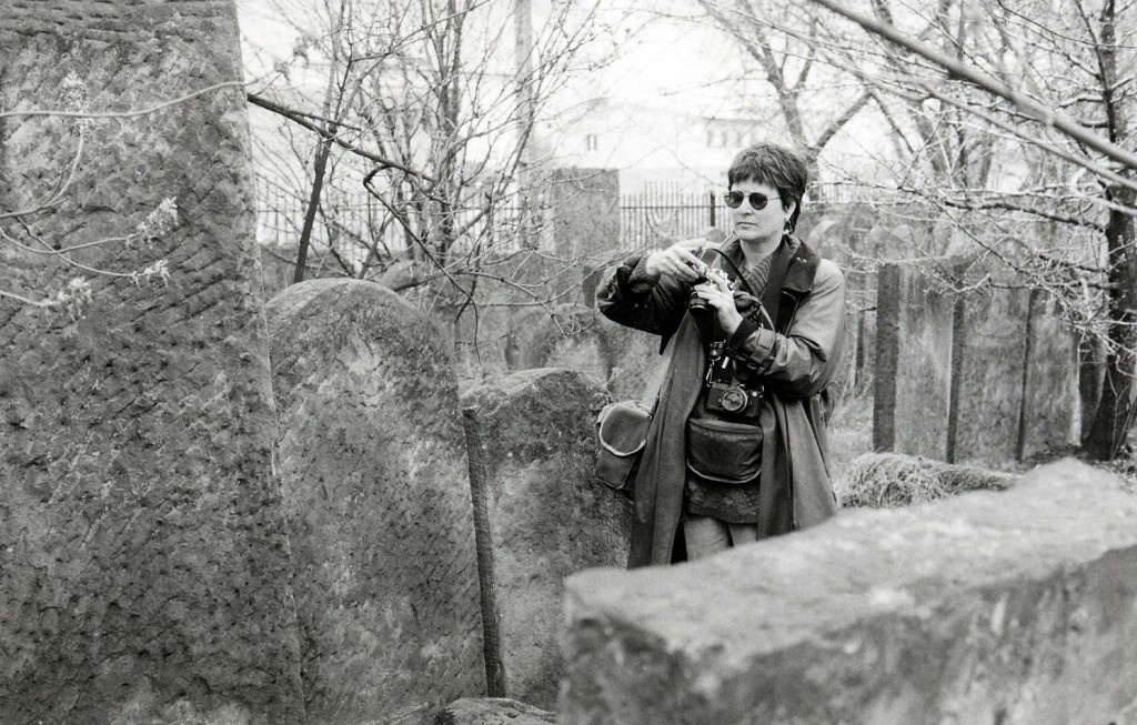 1994 Documenting cemetery